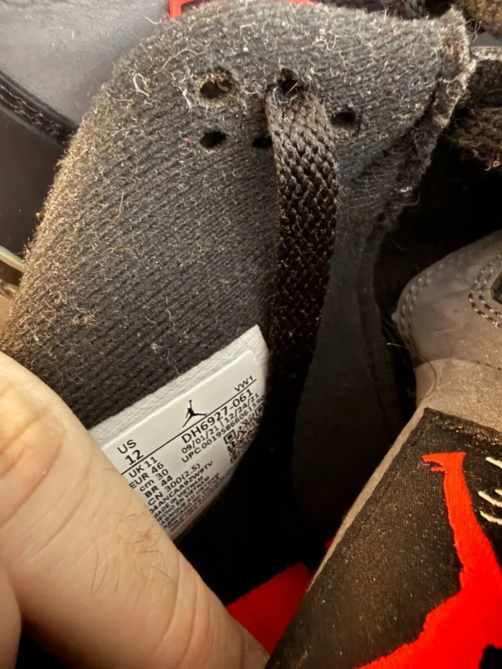 Size 12 - Jordan 4 Retro Mid Infrared